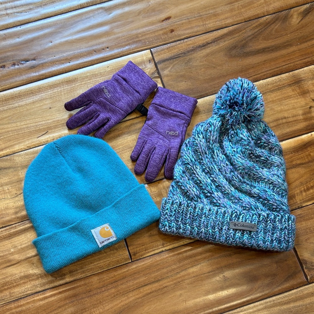 Youth beanie and gloves set